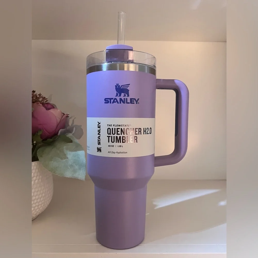 🎉LAST PIECE🎉Stanley 40 oz. Quencher H2.0 FlowState Tumbler‎ Lavender